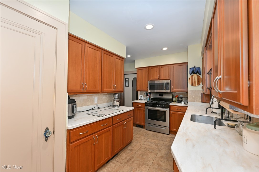 9305 Evergreen Drive