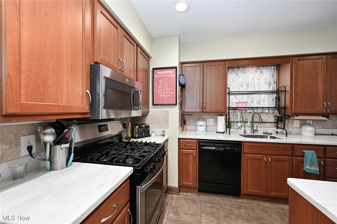 9305 Evergreen Drive