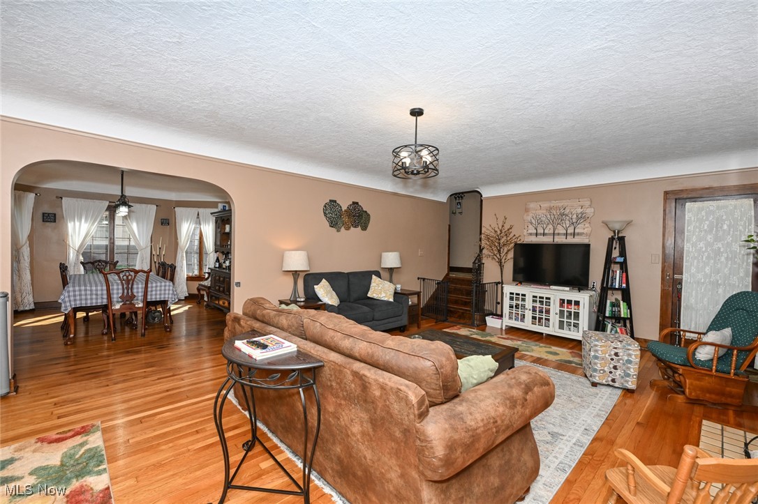 9305 Evergreen Drive