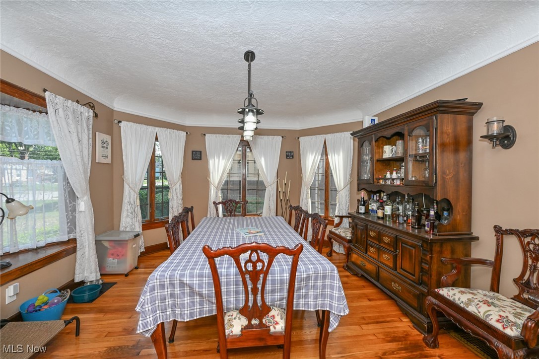 9305 Evergreen Drive