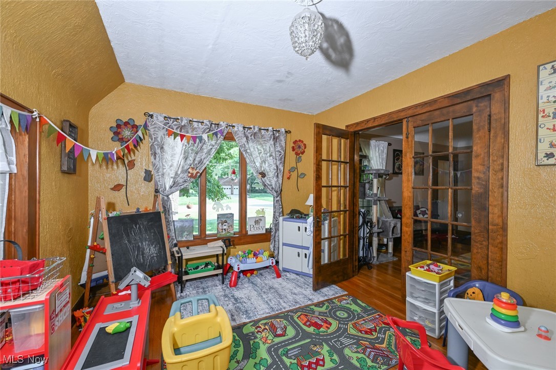 9305 Evergreen Drive