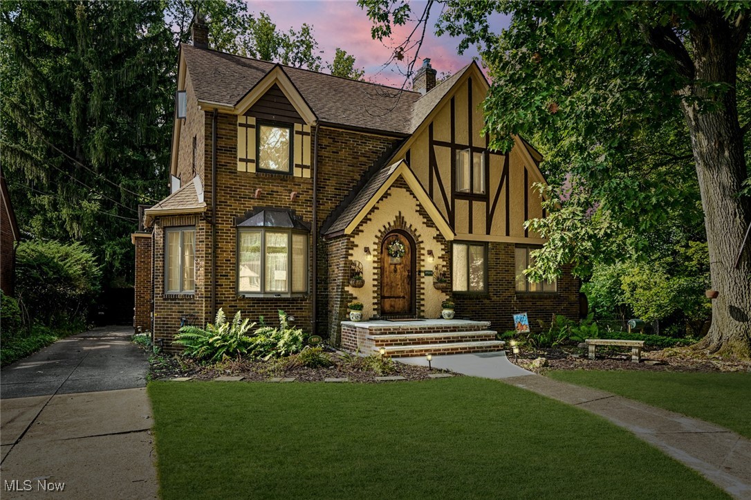 9305 Evergreen Drive