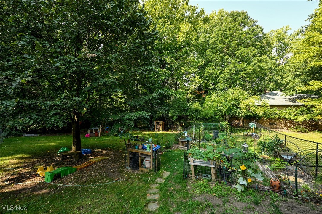 9305 Evergreen Drive