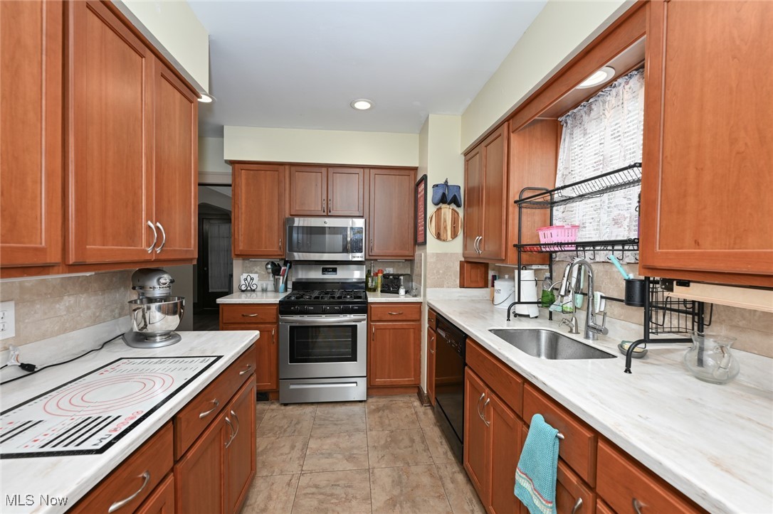 9305 Evergreen Drive