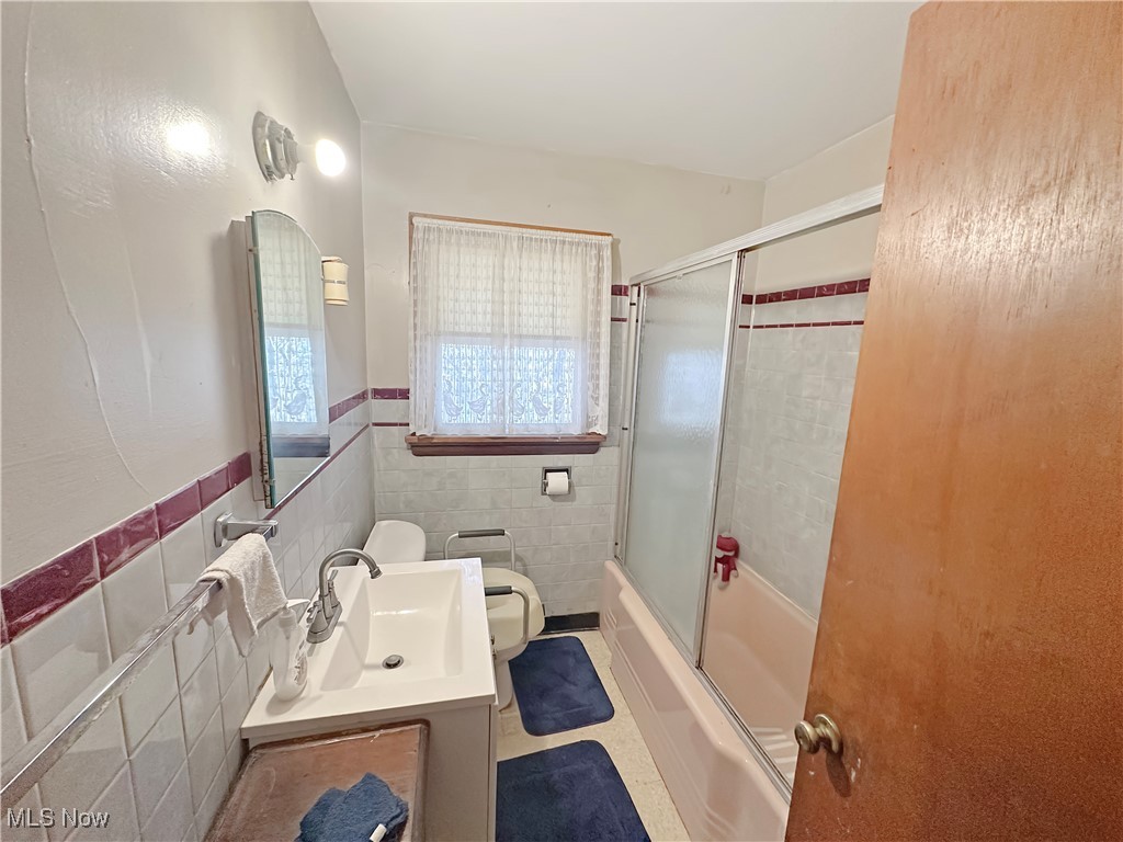 35965 Lake Shore Boulevard