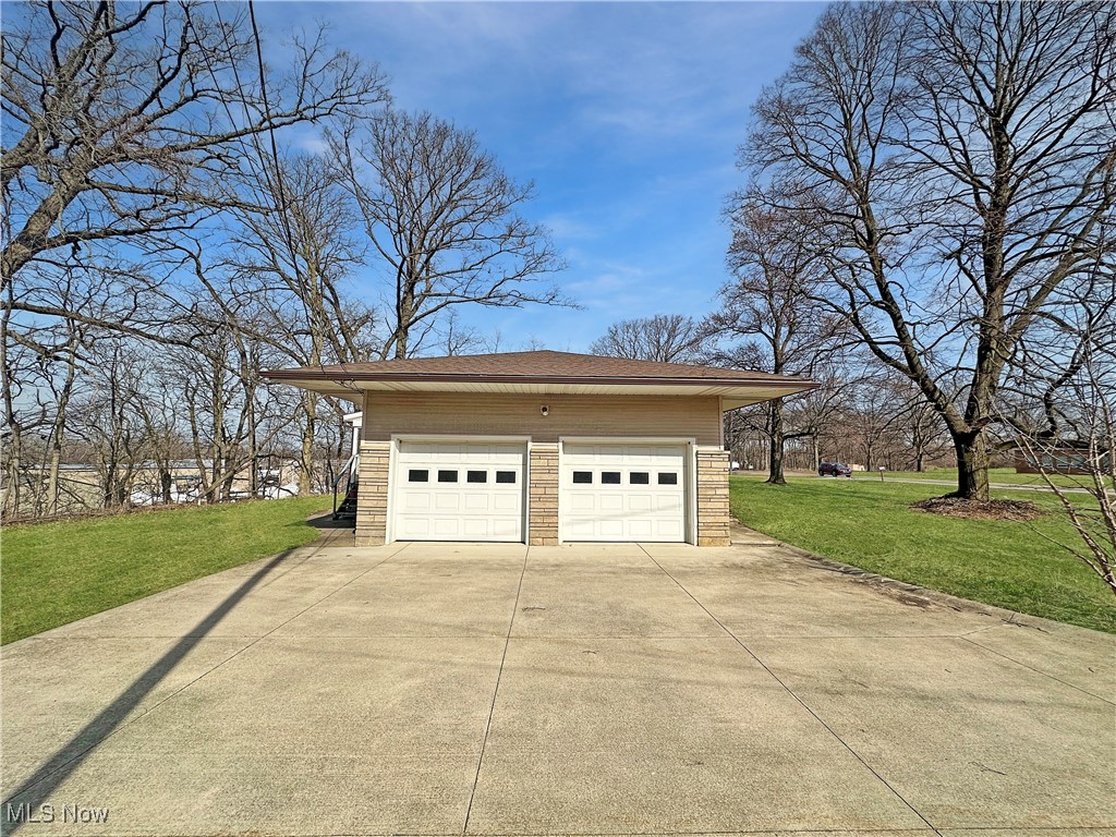 35965 Lake Shore Boulevard