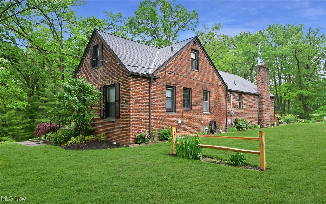 5016 E Pleasant Valley Road