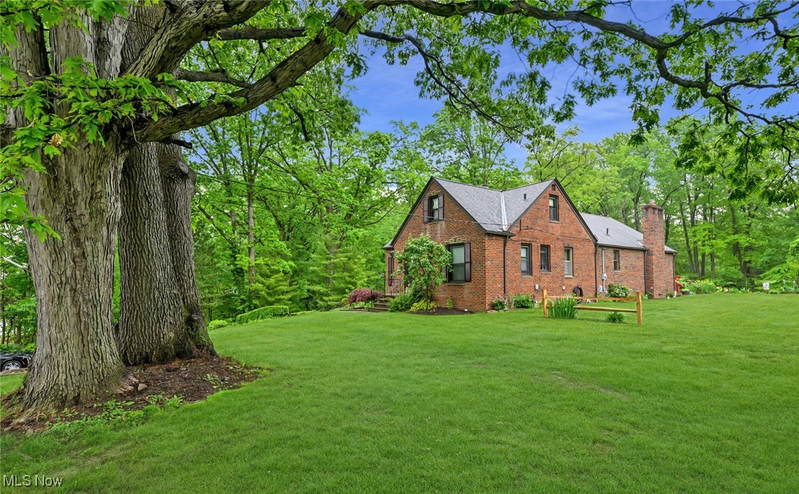 5016 E Pleasant Valley Road