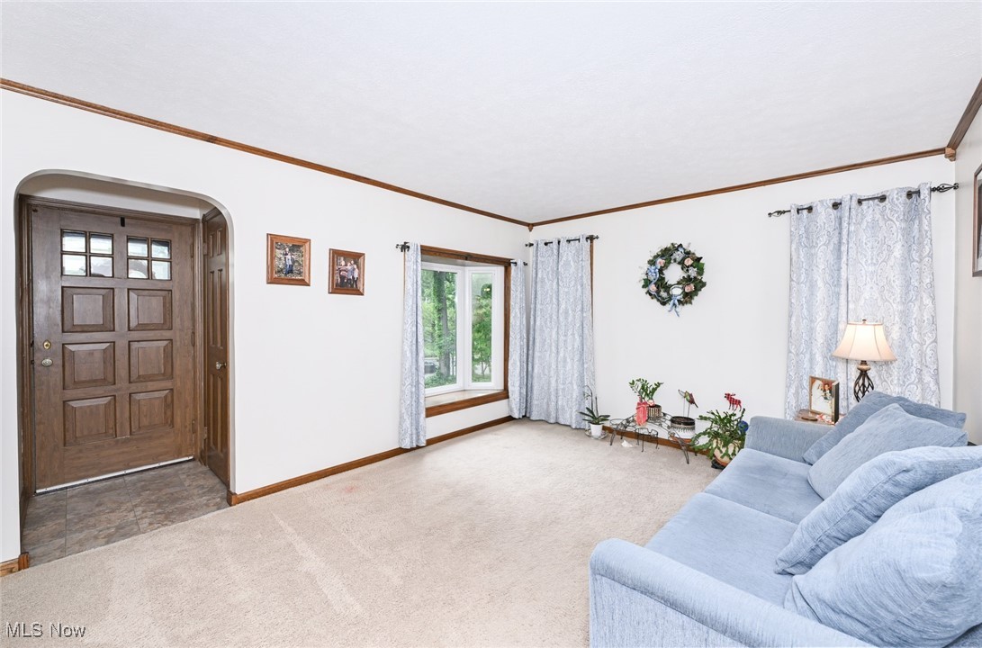 5016 E Pleasant Valley Road