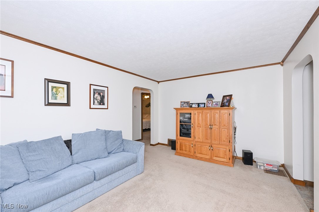 5016 E Pleasant Valley Road