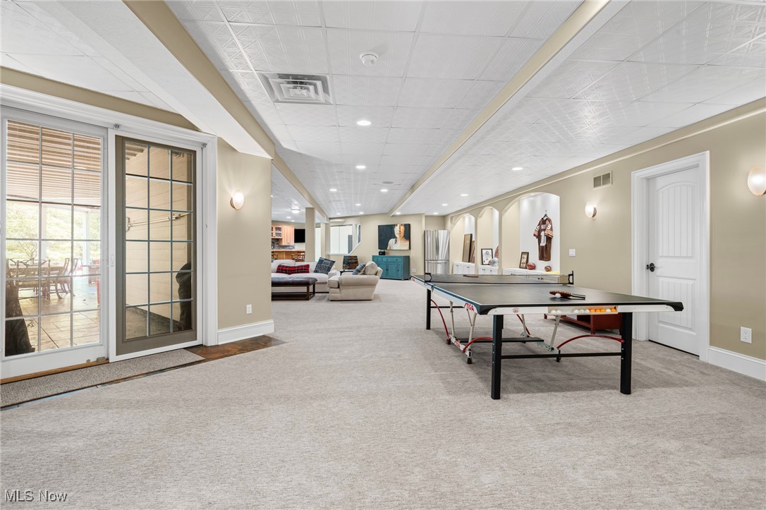 6761 Rivercrest Drive