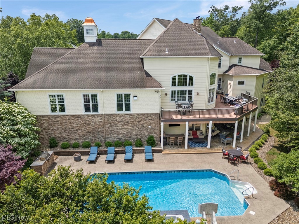 6761 Rivercrest Drive