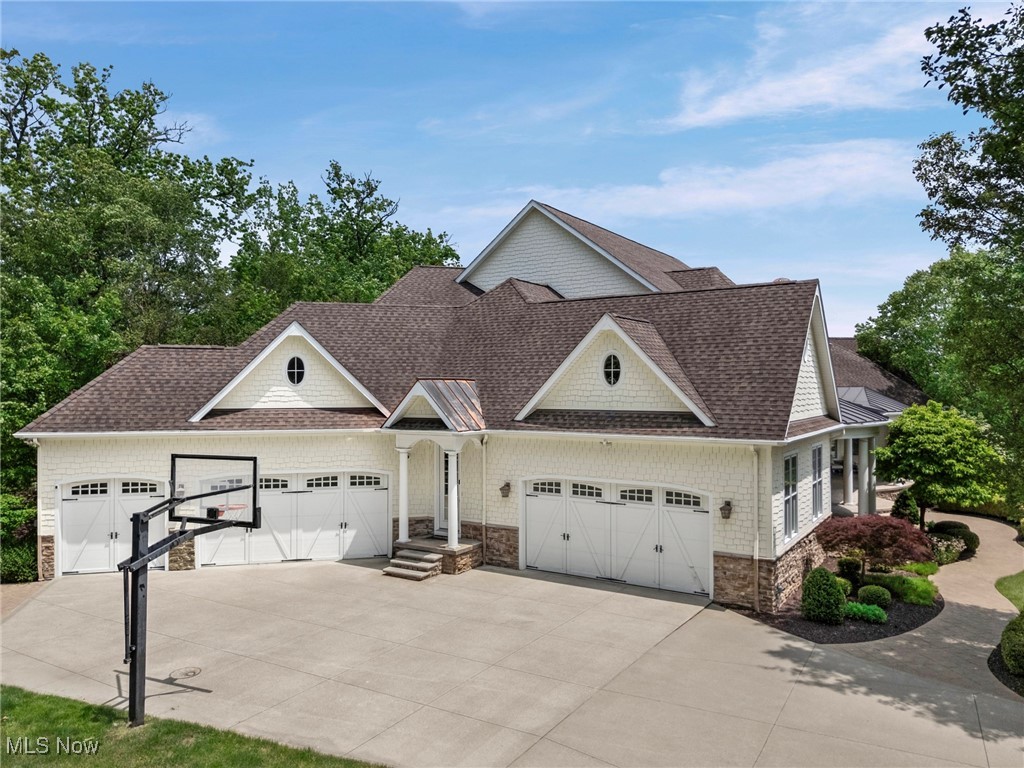 6761 Rivercrest Drive