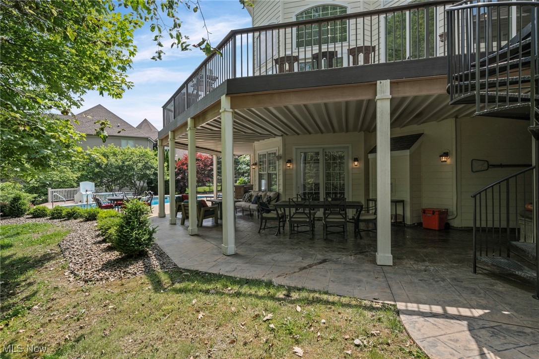 6761 Rivercrest Drive