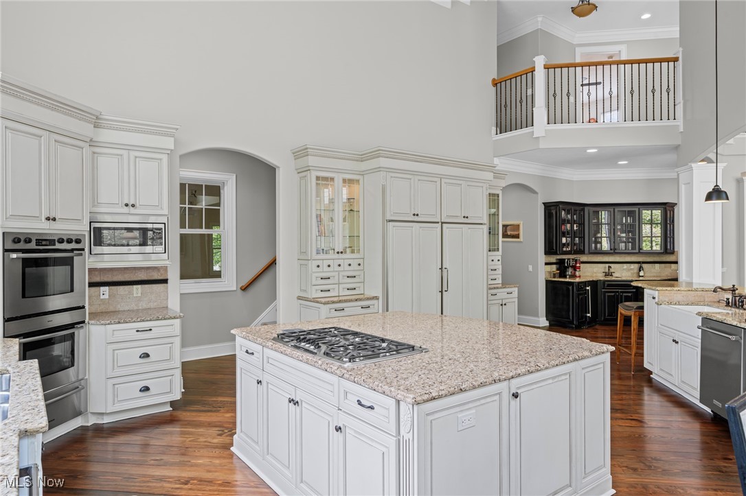 6761 Rivercrest Drive