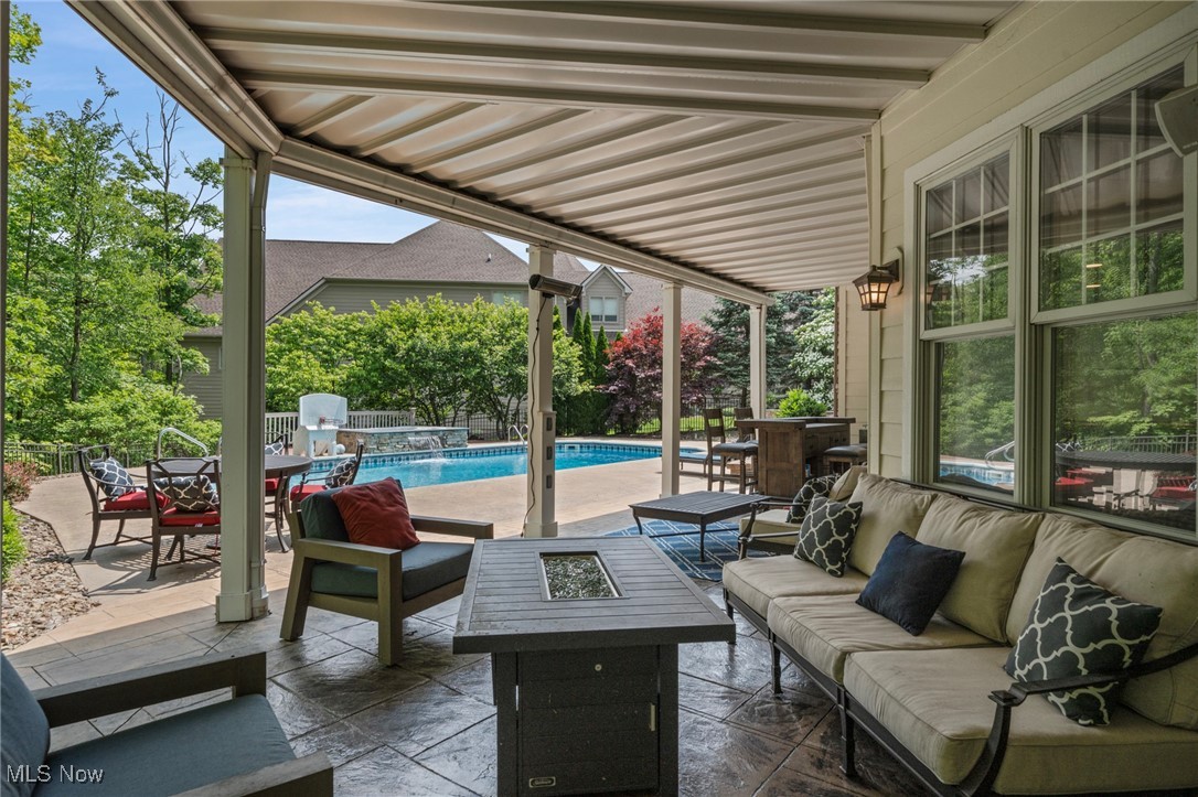 6761 Rivercrest Drive