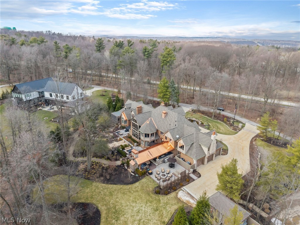 5400 Valley Pky