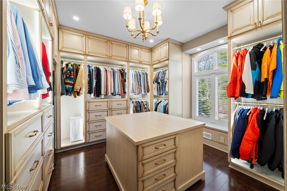 5400 Valley Pky