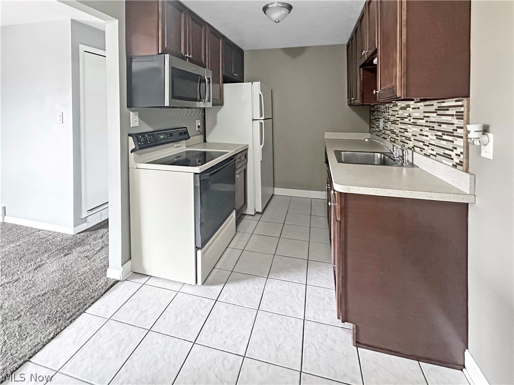 9640 Cove Drive A-36