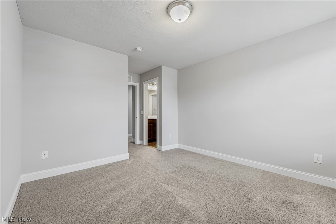 10206 Woodlands Drive