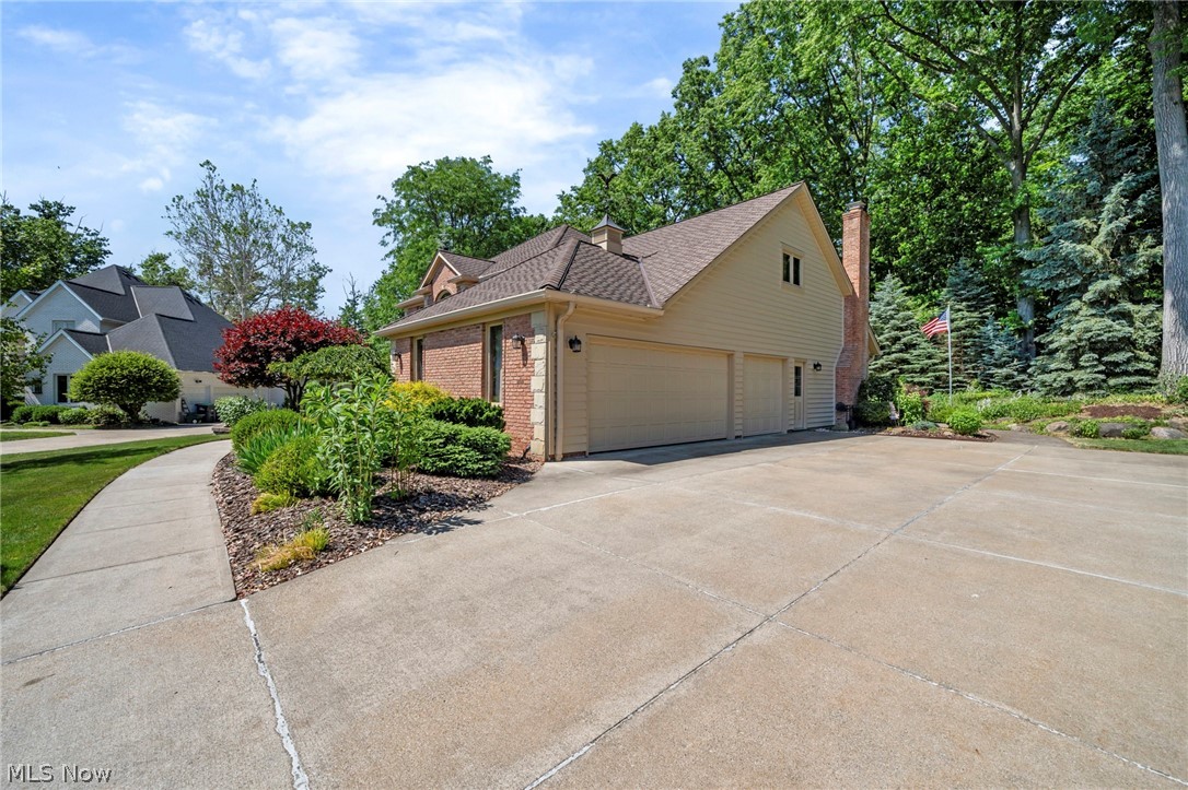 6670 Beechwood Drive