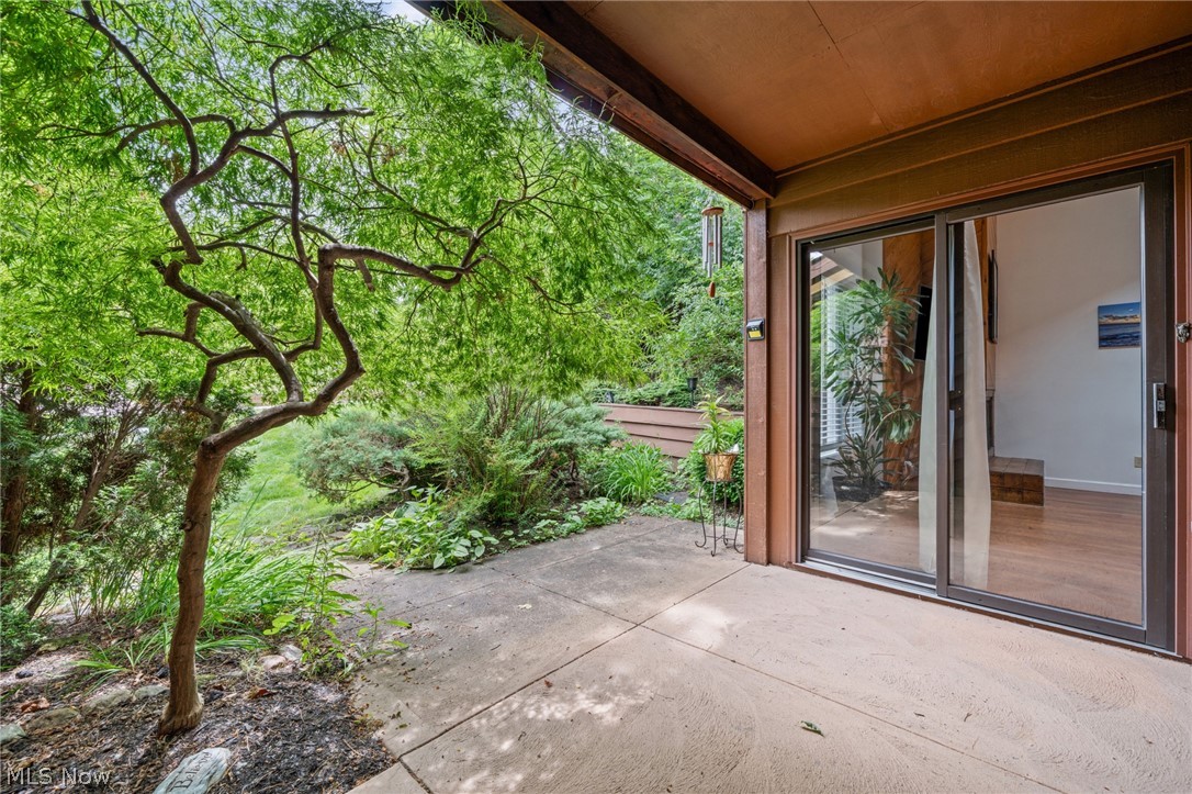 14806 Winding Way