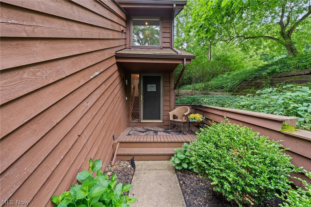 14806 Winding Way