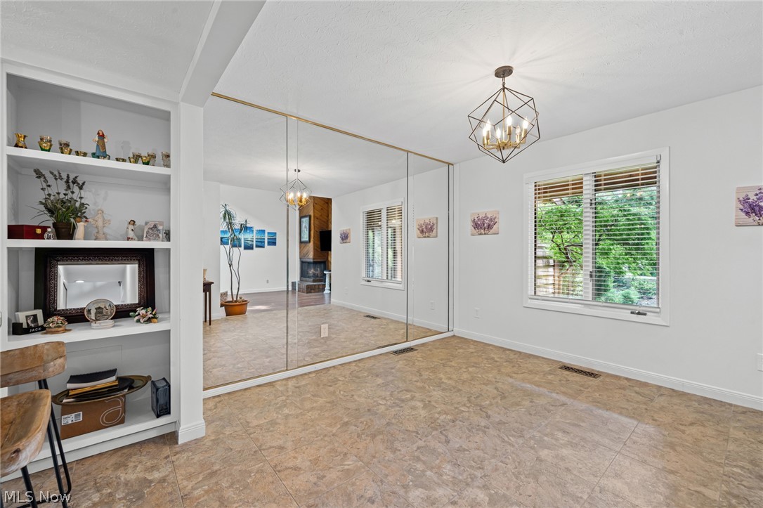 14806 Winding Way