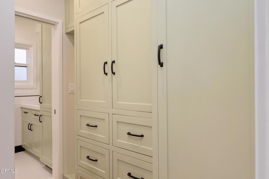 520 S Los Robles Avenue 1