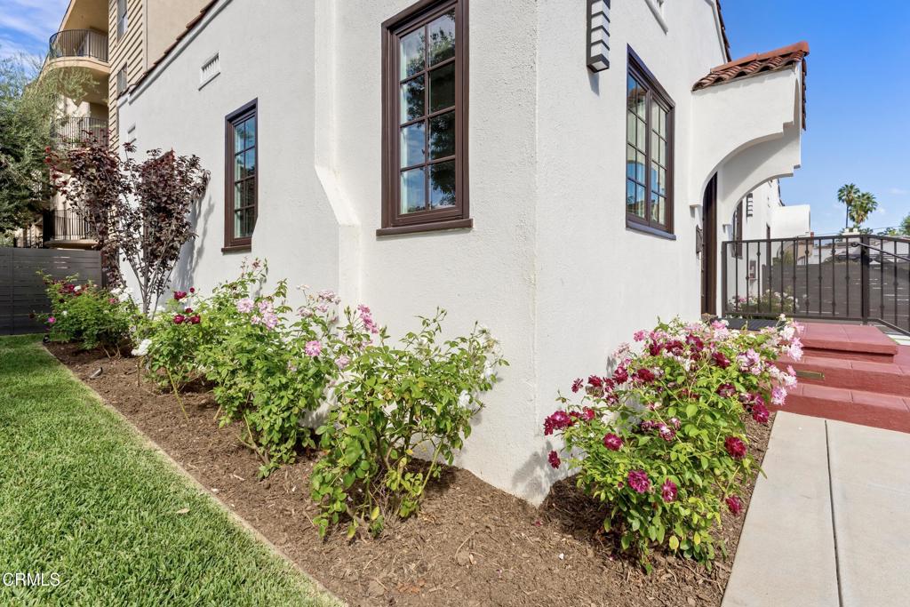 520 S Los Robles Avenue 1