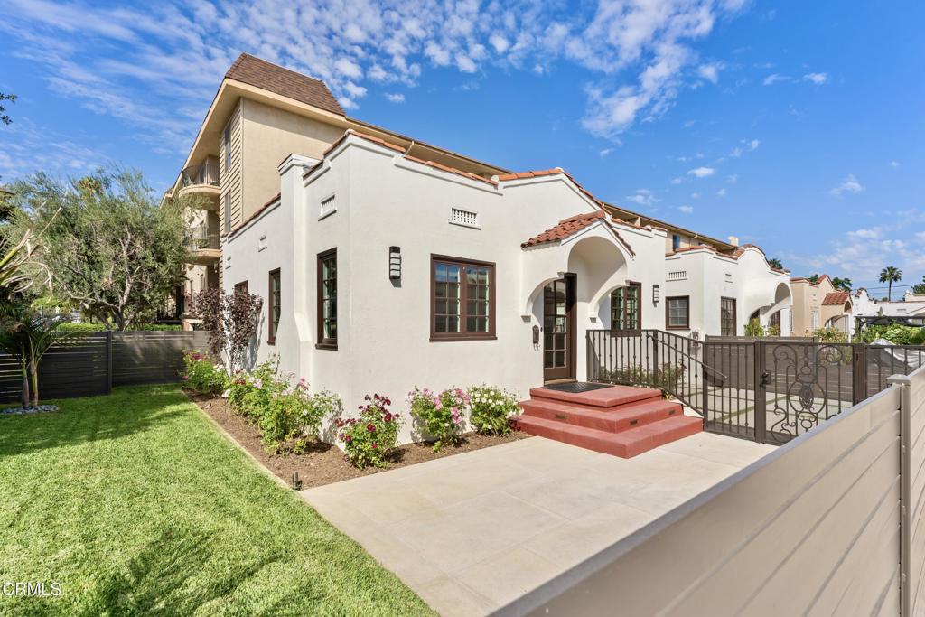 520 S Los Robles Avenue 1