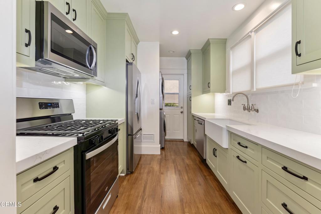 520 S Los Robles Avenue 1