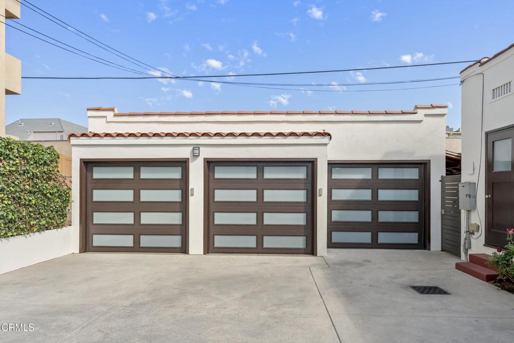 520 S Los Robles Avenue 1