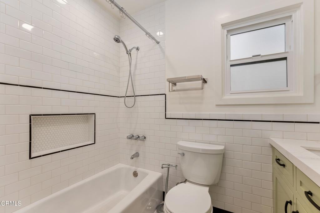 520 S Los Robles Avenue 1