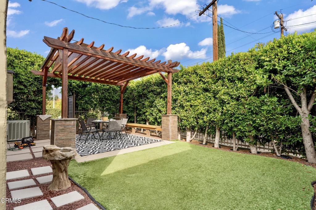 256 Macdonald Street