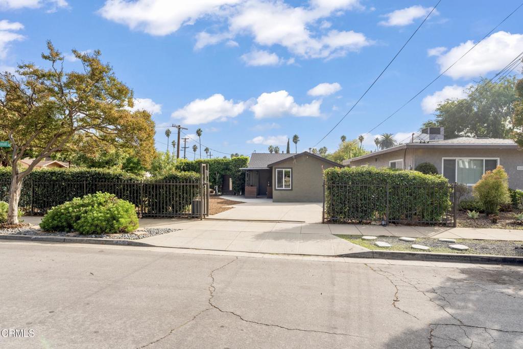 256 Macdonald Street