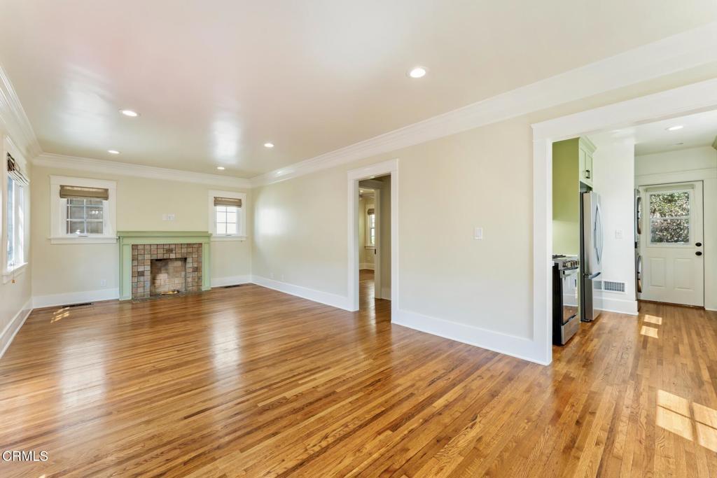 520 S Los Robles Avenue 4
