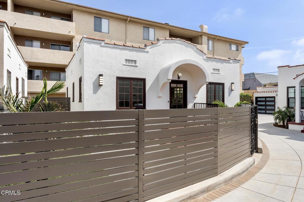 520 S Los Robles Avenue 4