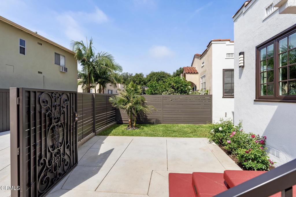 520 S Los Robles Avenue 4