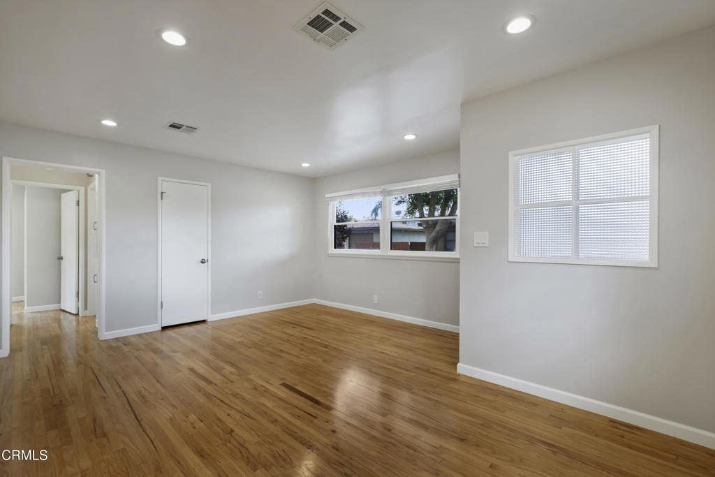 420 Violet Avenue