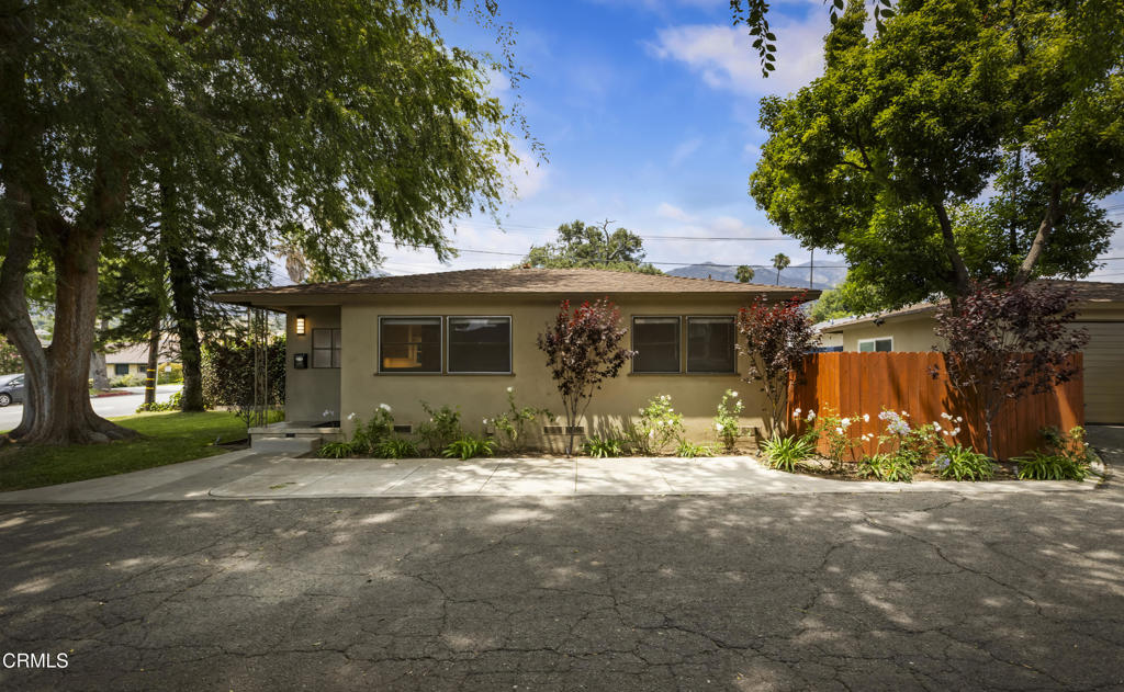 420 Violet Avenue