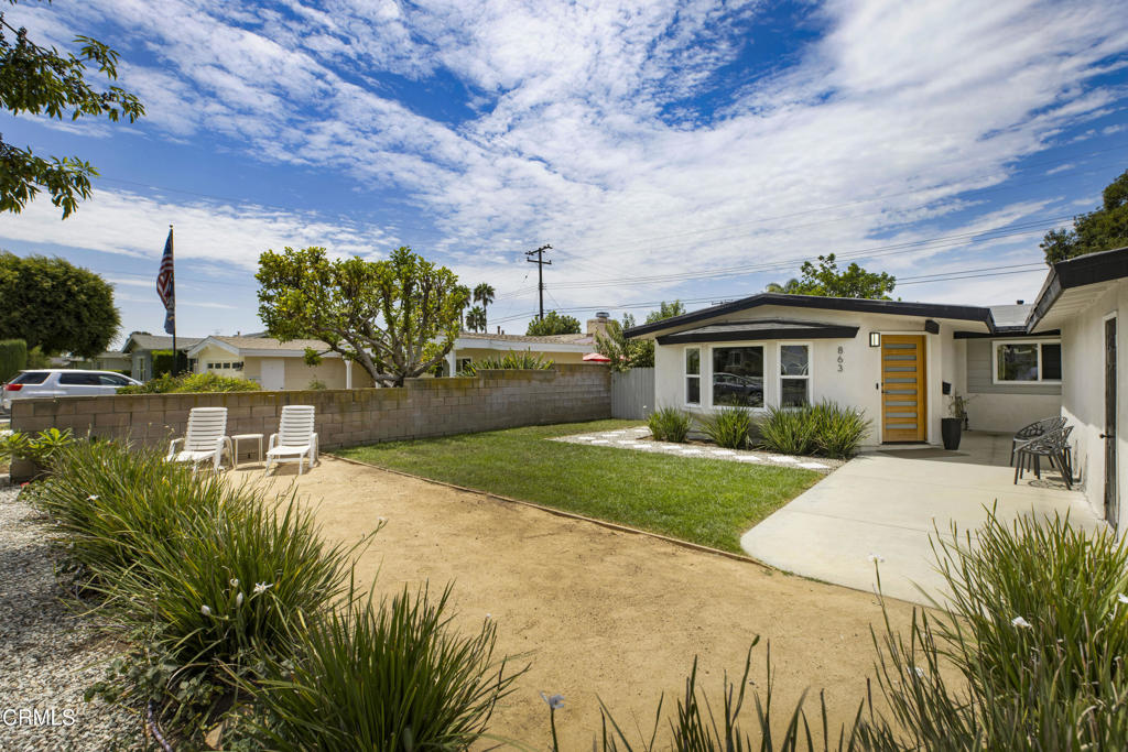 863 S Vecino Drive