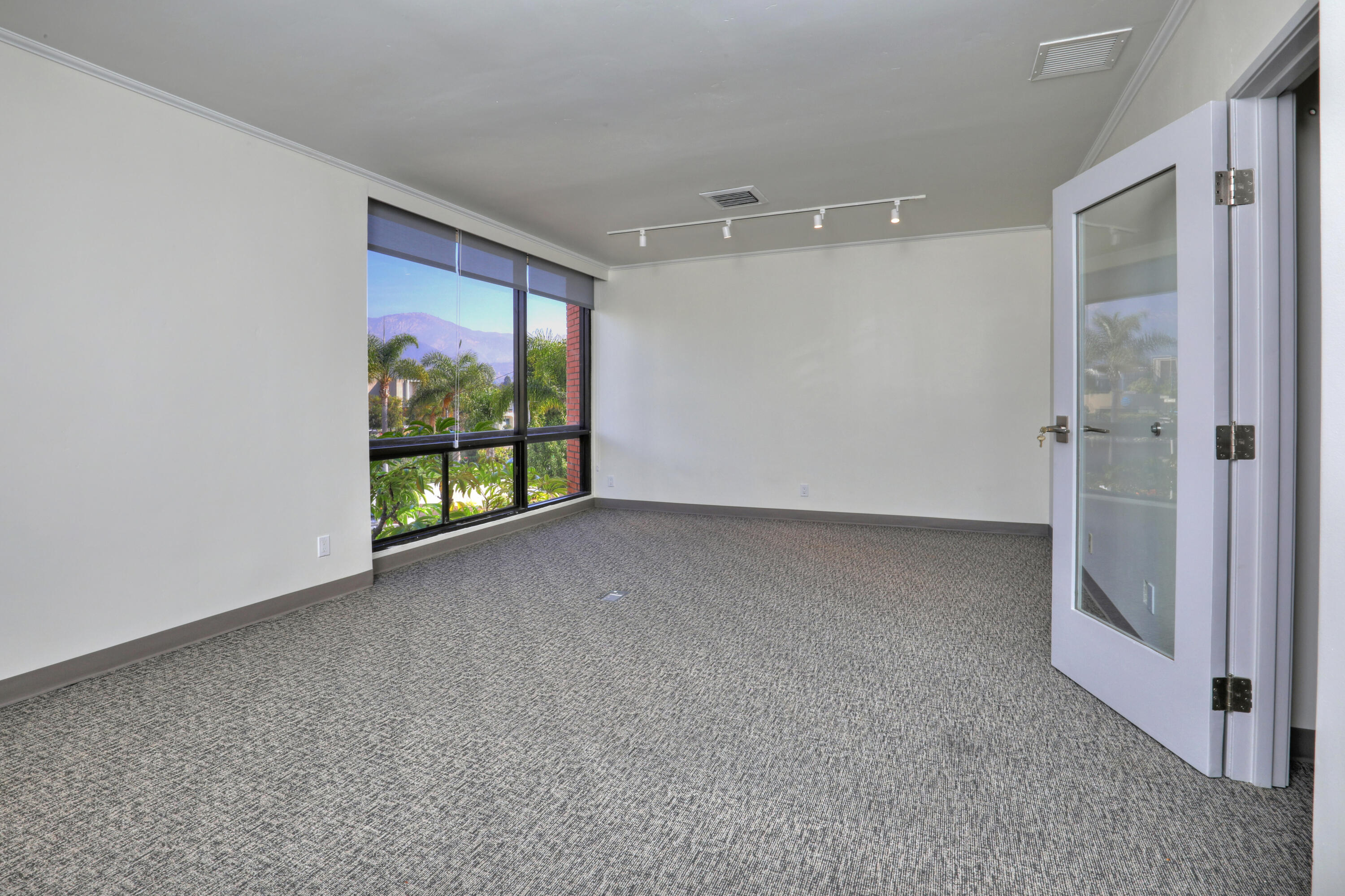 115 S La Cumbre Lane 200