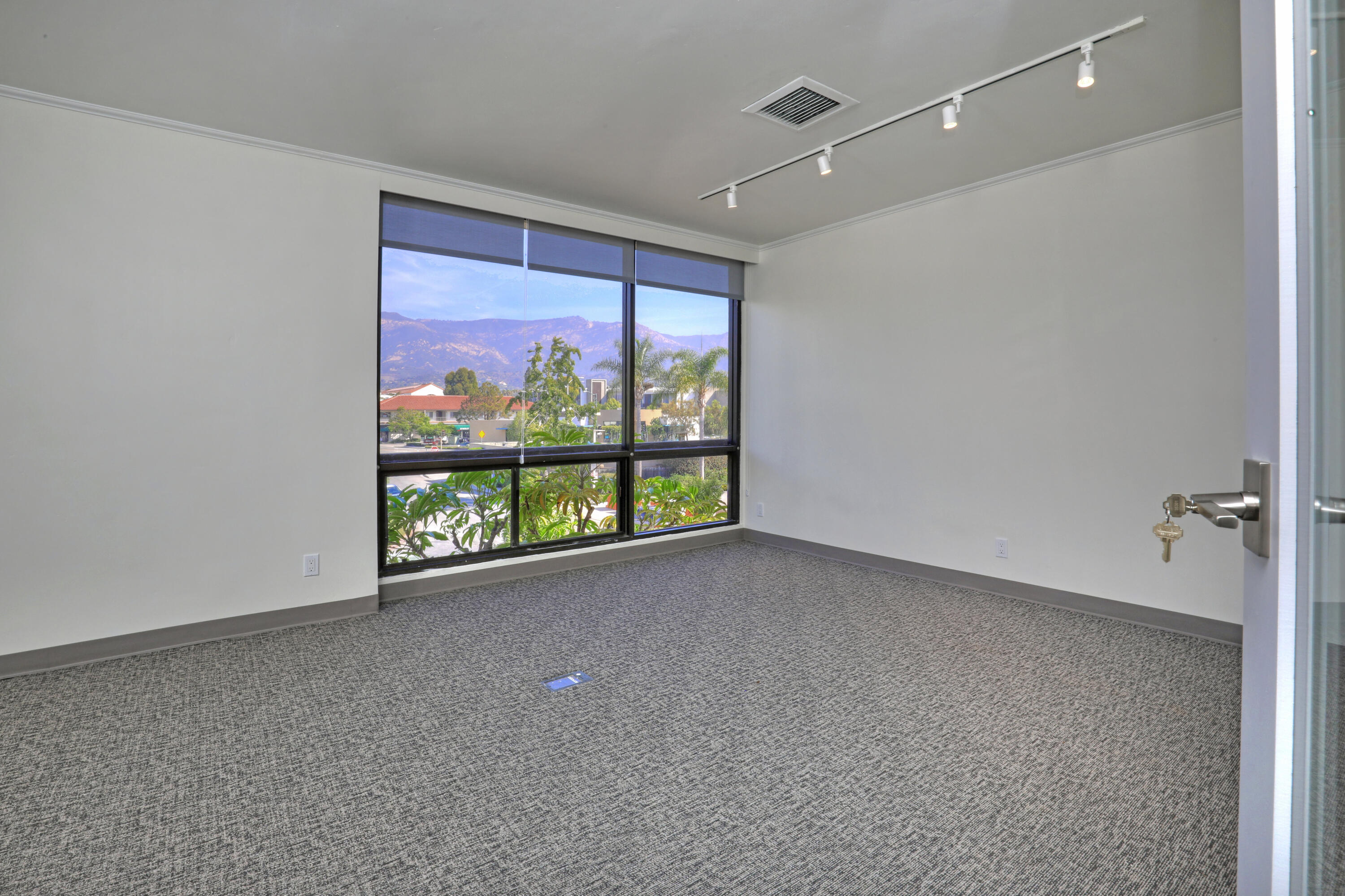 115 S La Cumbre Lane 200