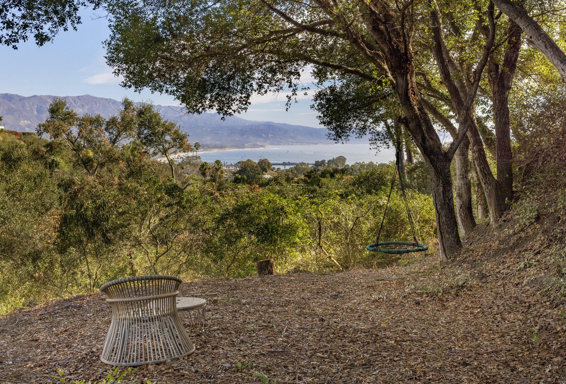 1103 Harbor Hills Drive