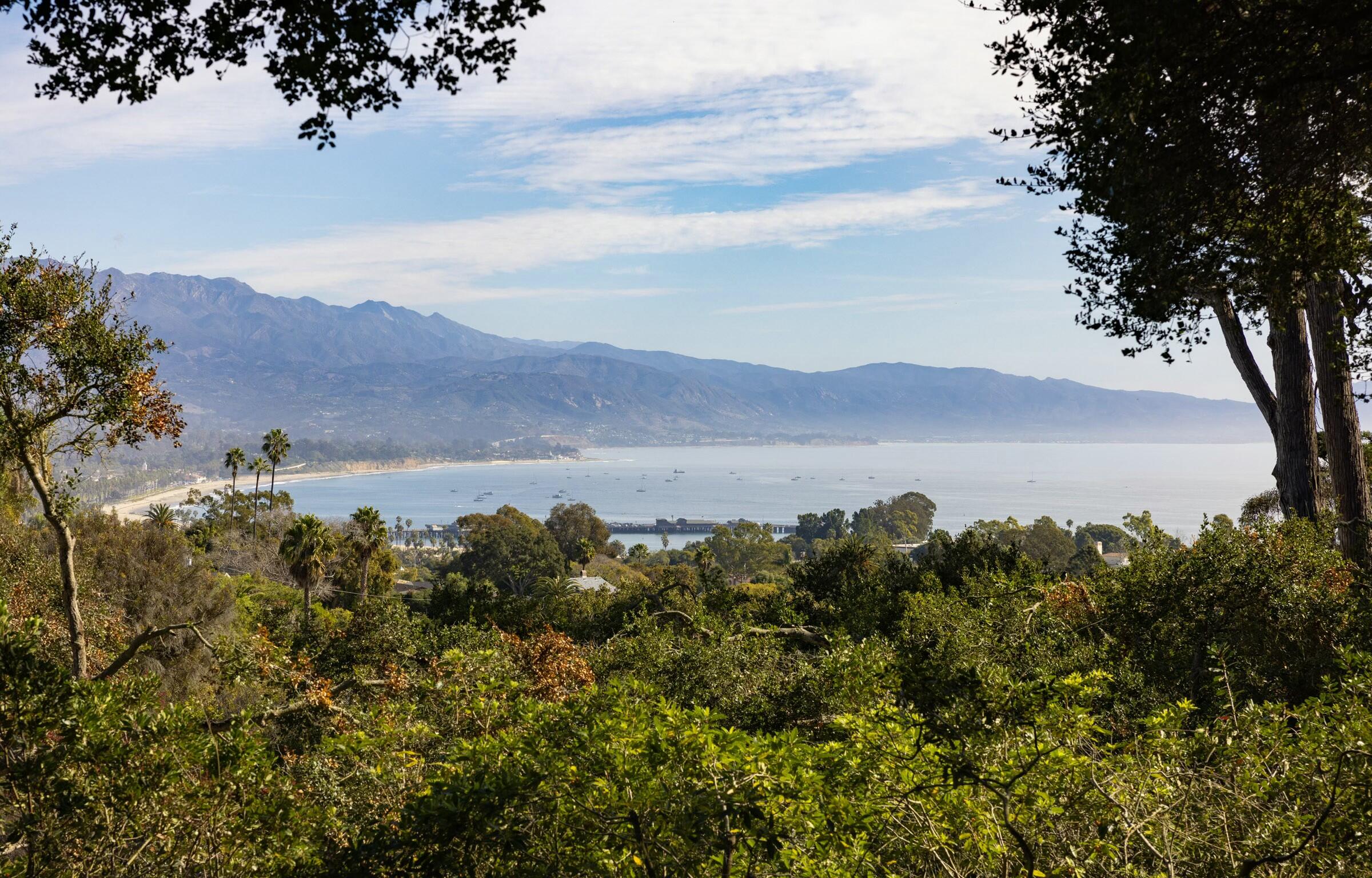 1103 Harbor Hills Drive