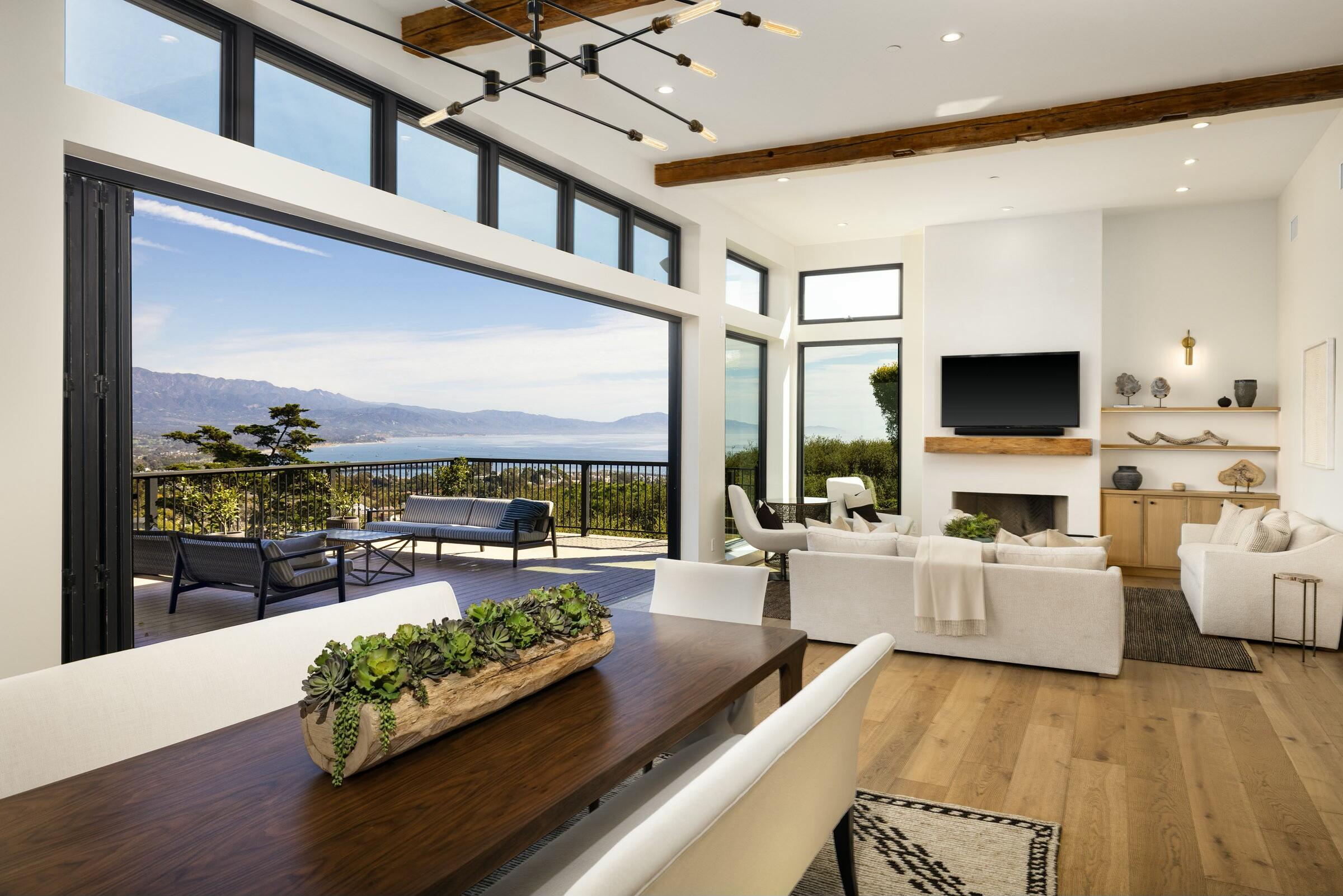 1103 Harbor Hills Drive