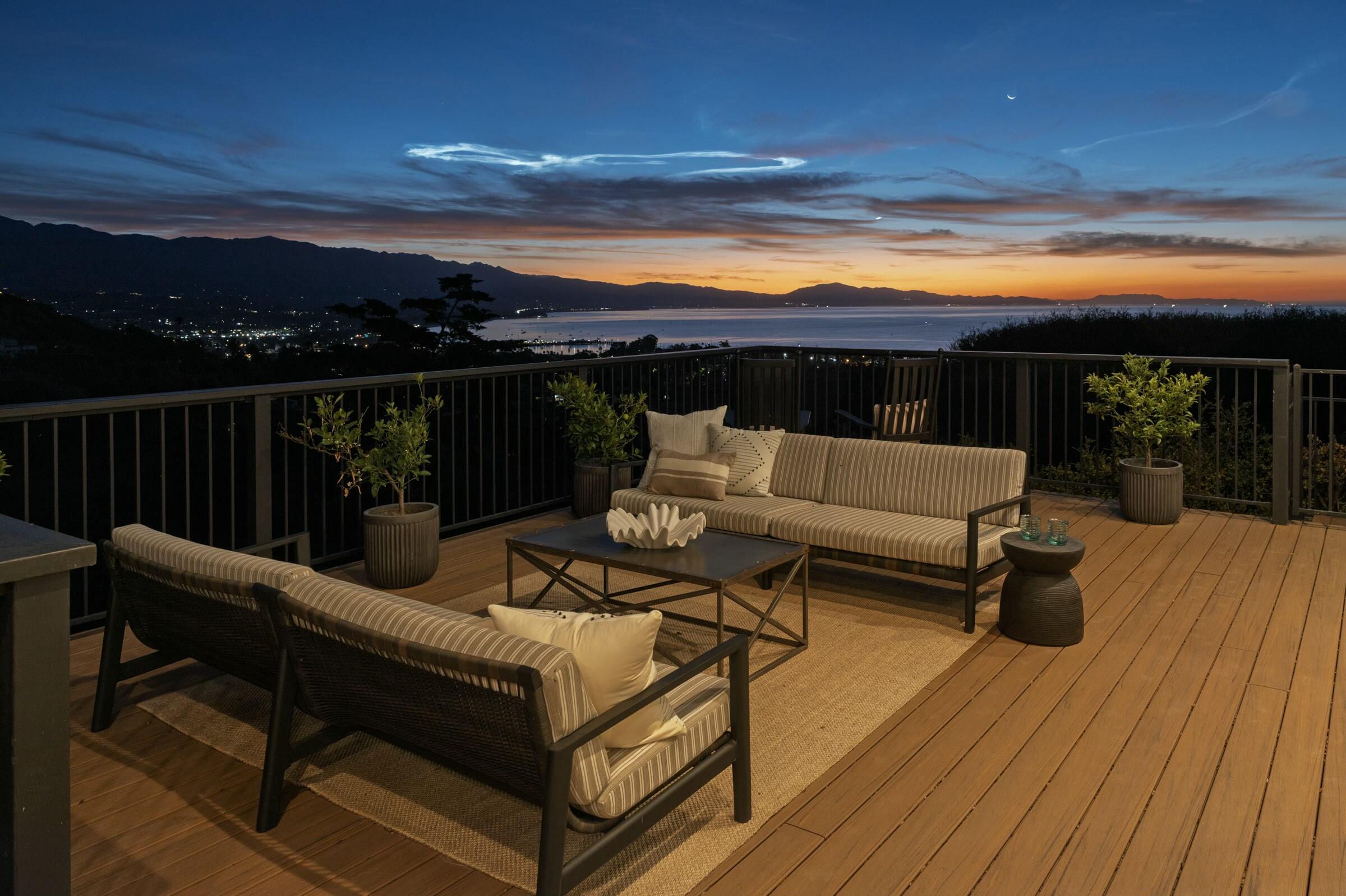 1103 Harbor Hills Drive