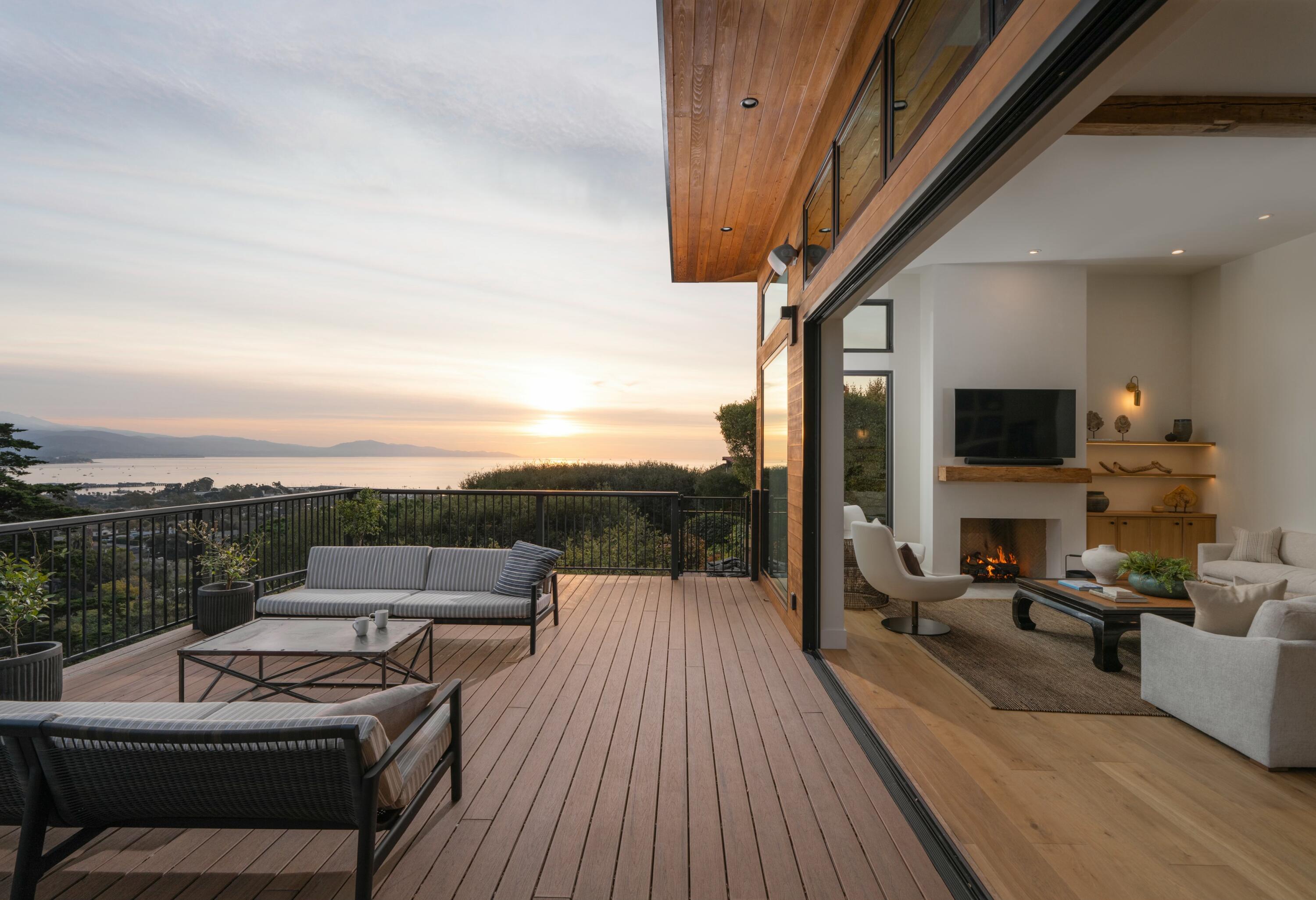 1103 Harbor Hills Drive