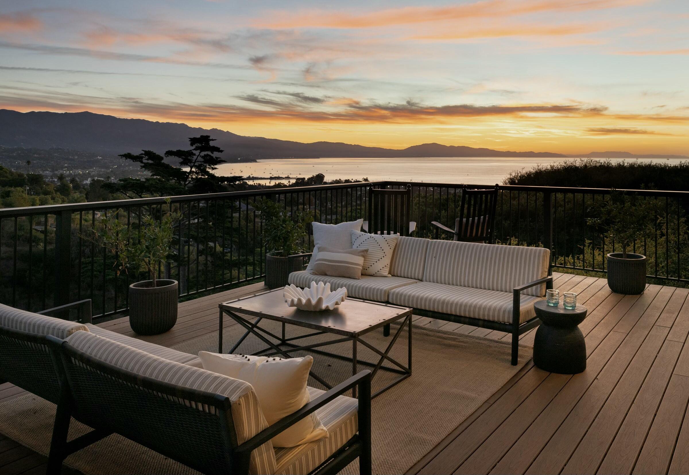 1103 Harbor Hills Drive